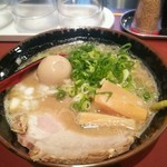 らーめん 豚鬼 - 味玉豚骨900円