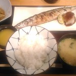 双寿 - 秋刀魚塩焼き