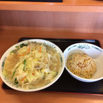 日高屋 - 野菜たっぷりタンメン