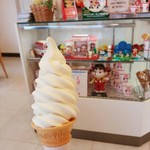 不二家 - 料理写真:ミルキーソフト 240円