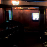 BAR MUSEE - 店内は、落ち着いた内装になっています。