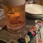 KEMURI - 生ビールと箸置き