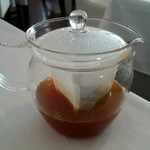 ラ クレリエール - コンソメブイヤベースはエスニックな香りを移して