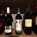 holy - イタリアワインを中心に豊富に揃えています
