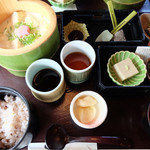 嵯峨とうふ　稲 - 湯葉がメインとなったランチお膳