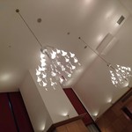 フランス料理 壺中天 - シャンデリア