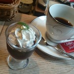カフェ　伍番館 - ノリタケのコーヒーカップ