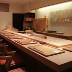 寿しの吉乃 - 凛としたカウンター☆