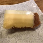 定谷 - お馴染みチーズケーキ