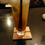 バー レッドローズ - オレンジミントジュレップ