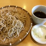 東間 - もりそば　880円