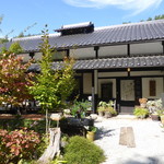 そば処 江川 - 御主人の手造り、移築。１０年かかり。
      