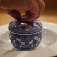 銀座夜市 - スッポンと松茸、キヌガサダケの極上澄ましスープ
