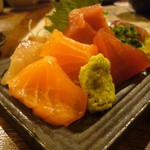 Izakaya Oicho - お刺身四点盛(鮪、鮭、ハマチ、鰹)