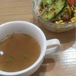 Sabai spice kitchen - セットのスープ＆サラダ