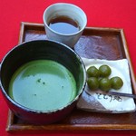 御抹茶処 とどう庵 - お抹茶と茶団子　６００円