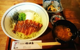 御食事処 坂口屋 - 