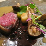 eclat - 28年10月　蝦夷鹿ロース肉　カシスと赤ワインのソース　丹波栗渋川煮添え