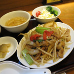 中国料理 百楽 - 夕飯セット、豚肉の生姜炒め。