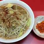 千里眼 - ラーメン麺半分ヤサイちょっとのニンニク カラアゲ別皿で 730円