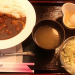 大船おでんセンター - また　カレー550円を頼んでしまった。野菜高騰にも負けずにキャベツたっぷりに感謝。