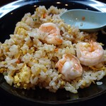 中華食堂 白鳳 - えびやきめし　大きめの海老が入ってます