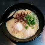 麺処 たざ和 TAZATON - 豚骨ラーメン（680円）