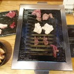 立喰い焼肉 治郎丸 - 立喰い一人焼肉専門店