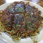 お好み焼き きよ - お好み焼き 450円　(2016.10)