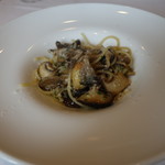 57466340 - いろいろな茸のスパゲティ　アーリオオーリオ