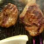 さっぽろジンギスカン千歳 - 肉厚でもやわらかい