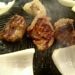 さっぽろジンギスカン千歳 - 焼き上がり