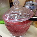 寛子 - 生姜入れ。面白い形だ。元キャンディ入れ？