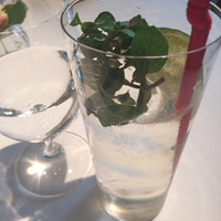 シェ・イノ - 