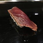 金寿司 - 鮪赤身の漬け炙り