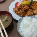 好々亭 - 若鶏の唐揚げ定食750円