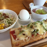 キッチン&カフェ ヤマジ - ホットコーヒー420円とA&ピザトーストのモーニング