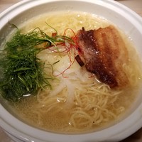 イベリコ・バル 門仲 - イベリコ豚ラーメン(塩）