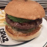 アボカドバーガー