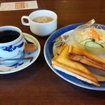 喫茶店 友路有 - ホットサンドハムチーズセット 580円