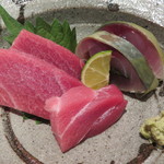 器楽亭 - 五島の鯖 黒ニンニクと、大間の鮪