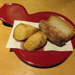 器楽亭 - 里芋とマコモダケの揚げ