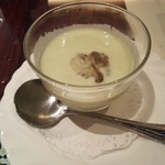 アーツ カフェ＆ブラッセリー - 冷製枝豆スープ