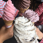 レストラン ティファニー - 料理写真:ソフトクリーム各種（￥200）でかんぱ～い♪