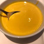 ロウリーズ・ザ・プライムリブ 大阪 - カボチャの冷製スープ(サラダバー)