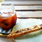 カザーナ・コーヒー - エスプレッソソーダ＆ビスコッティ