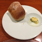 Restaurant Re: - パンと自家製トリュフバター