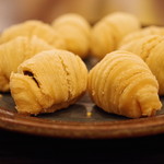 白碗竹快樓 - 鴨塩卵黄入りパイ