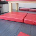 大門 - 店内（改装後）