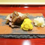 銀座 しのはら - 滋賀県猪の炭火焼き
      　菊のお浸し
      　鬼おろし